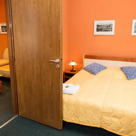 Garni Hotel 3*