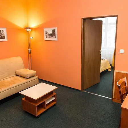 Hotel Garni 3*