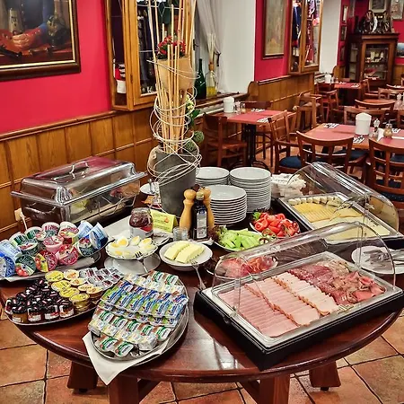 Hotel Garni 3*